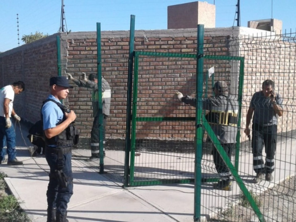 imagen Retiraron las rejas colocadas por vecinos en Guaymallén