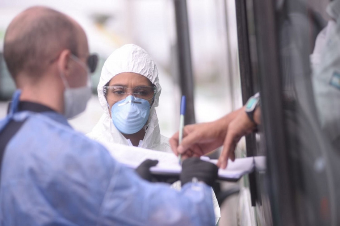 imagen Primera línea contra la pandemia: los profesionales de la salud piden ser cuidados