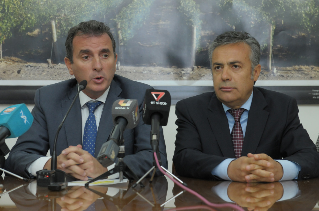 imagen El proyecto de endeudamiento, entre caras largas 