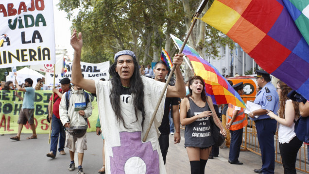 imagen Protestas en el Carrusel de las Reinas