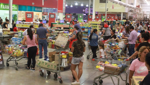 imagen Para cubrir lo básico, una familia de clase media necesita $ 69.500