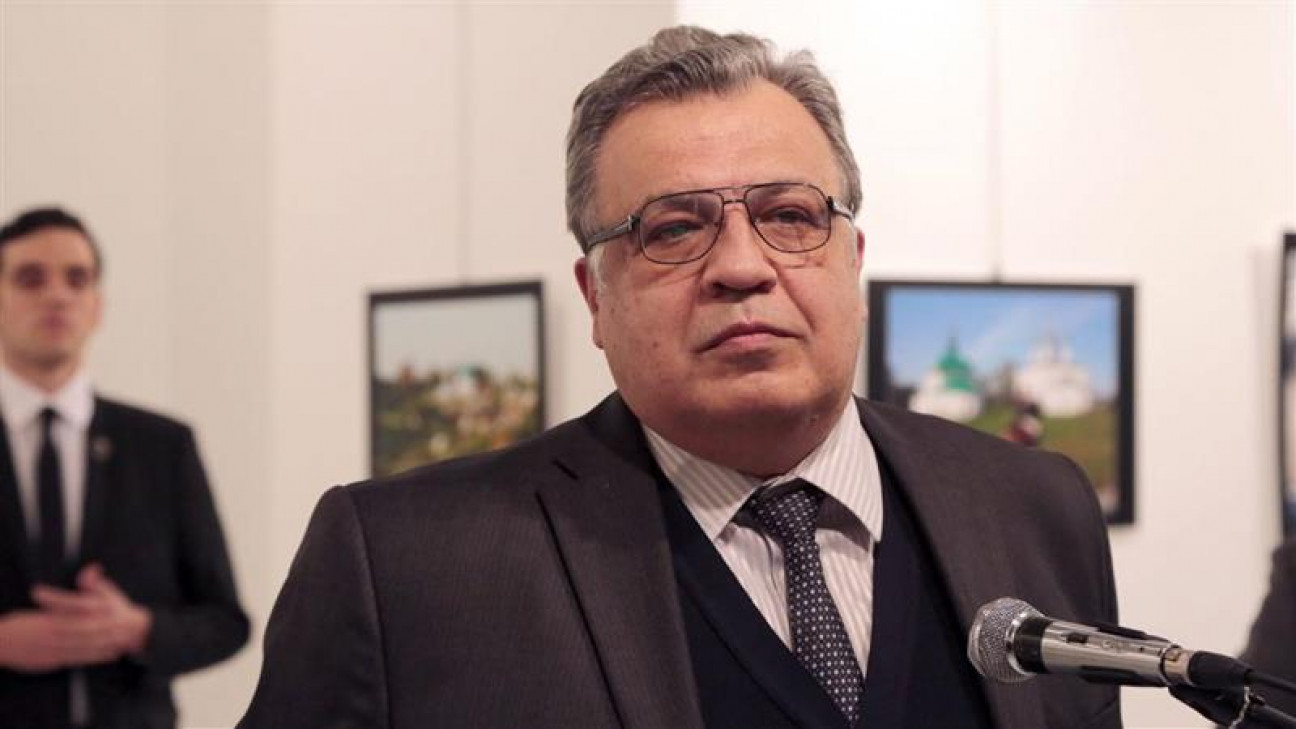 imagen Arrestaron a seis personas tras el asesinato del embajador ruso