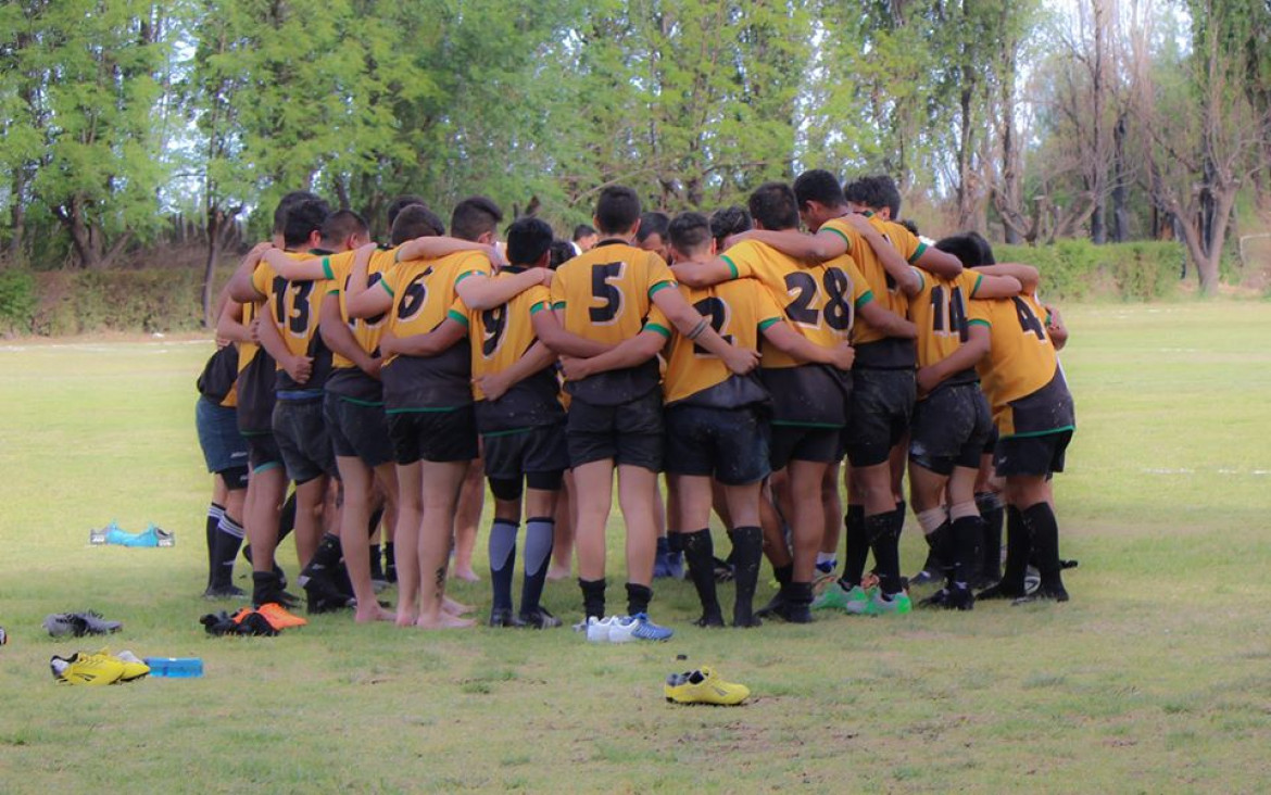 imagen En el Huarpes Rugby Club juegan todas, todos, todes