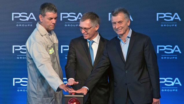 imagen Macri prometió fabricar un millón de automóviles por año