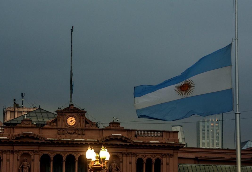imagen Los llantos del país chocador