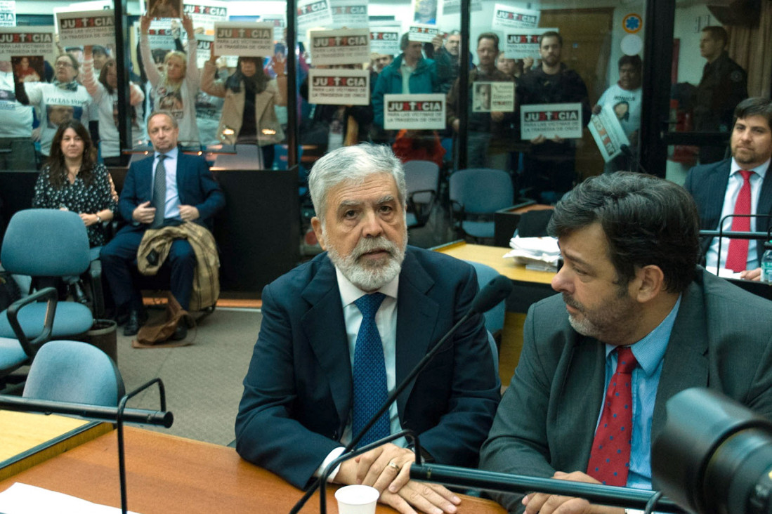 imagen Tragedia de Once: De Vido fue acusado por el estado "deplorable" del Sarmiento