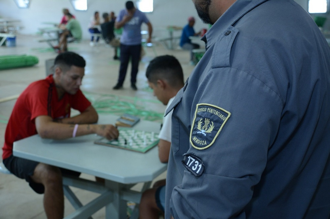 imagen Fijar Dato 03: reinserción y reincidencia 