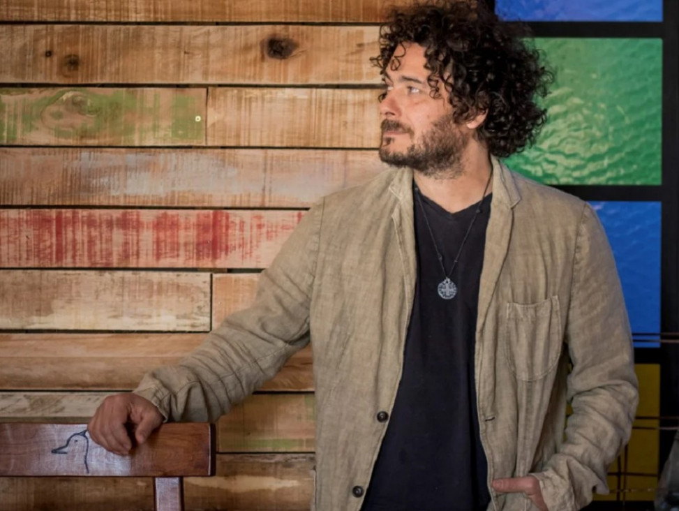imagen Raly Barrionuevo presenta "A solas y sin libreto"