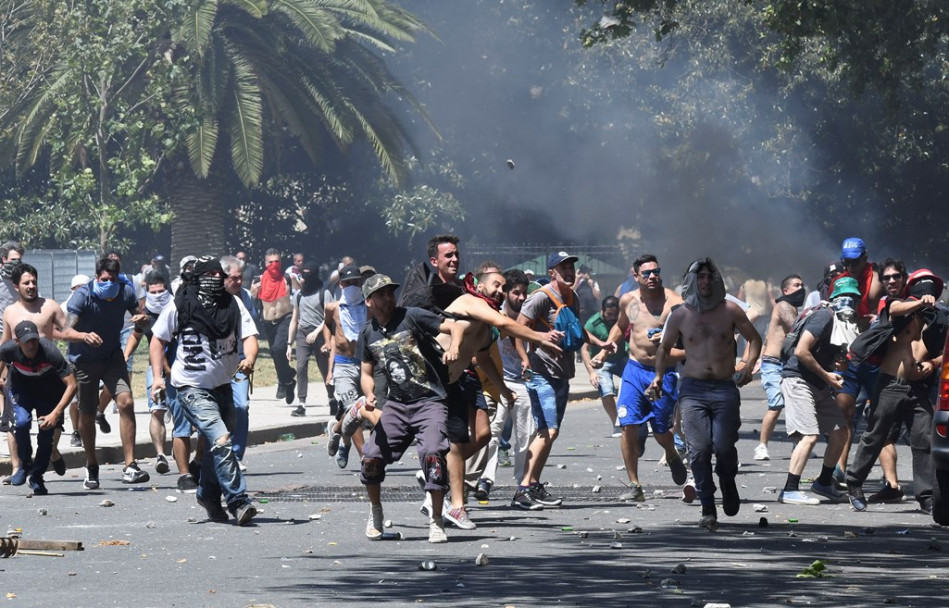 imagen Fotogalería: Un día de furia en el Congreso