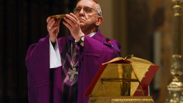 imagen Bergoglio declarará por escrito en el juicio por el robo de bebés durante la última dictadura