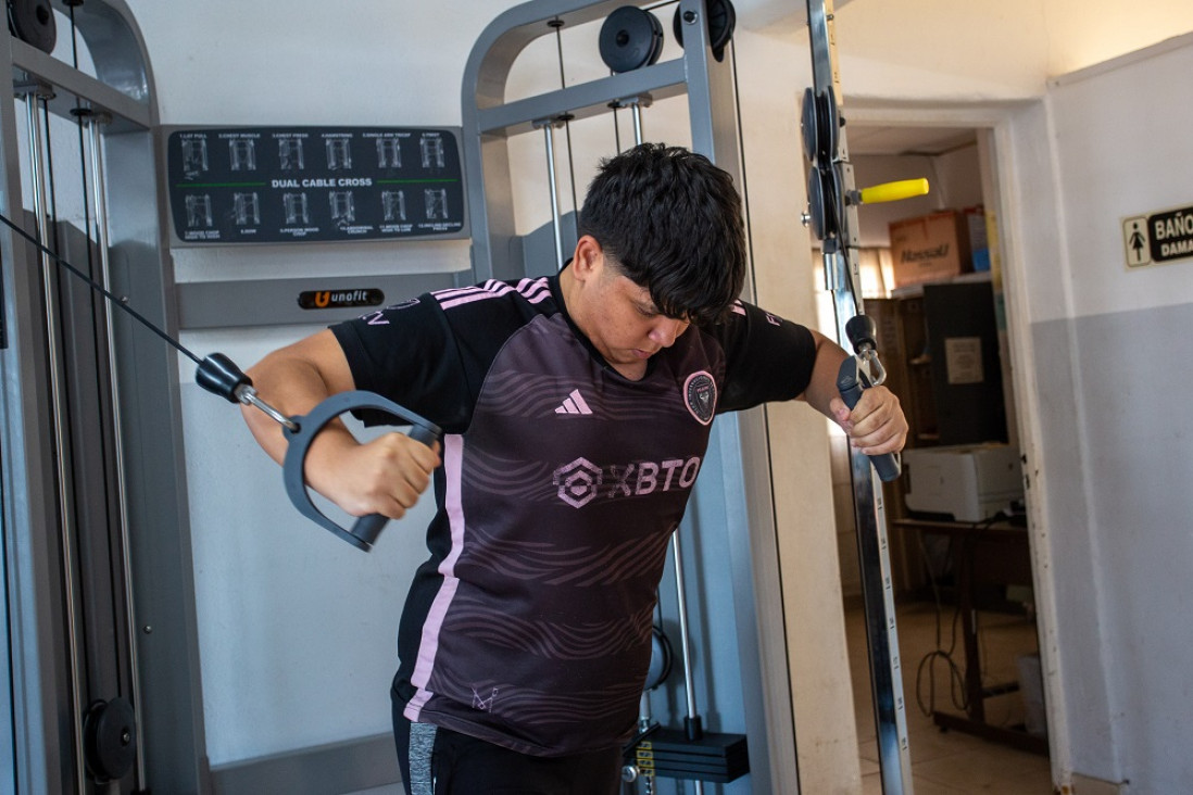 imagen ¿Es bueno tomar agua con gas cuando entrenamos?