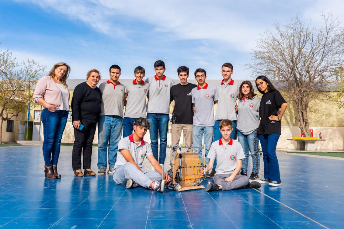 imagen Con un equipo de Mendoza, Argentina salió subcampeona en el Mundial de Robótica