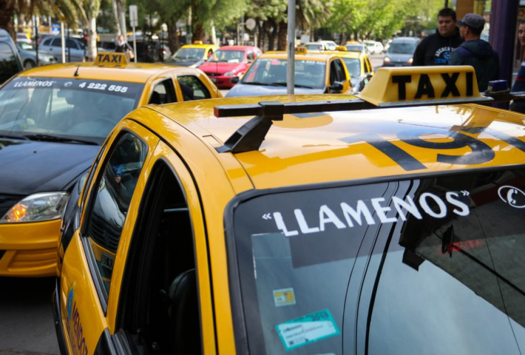 imagen Aumentaron las tarifas de taxis y remises en Mendoza: cómo quedaron los nuevos valores 