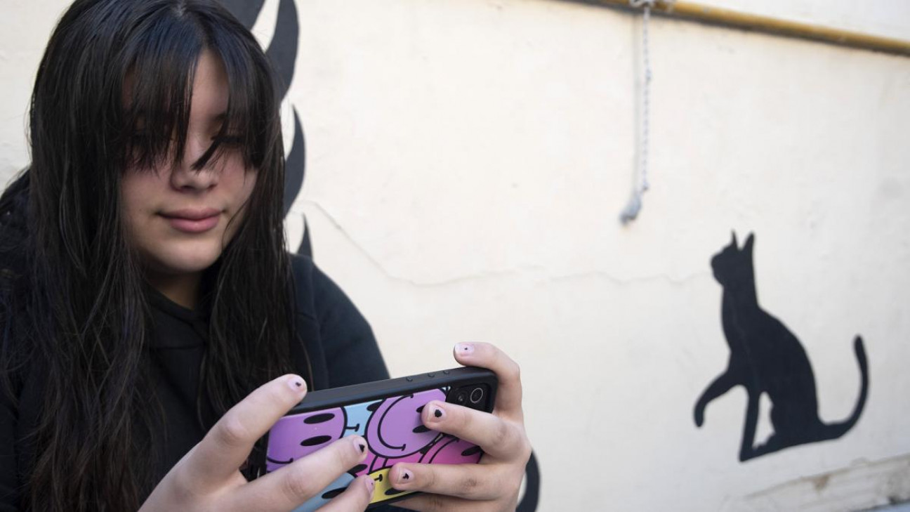 imagen Cómo proteger a las infancias y adolescencias de los peligrosos retos de TikTok 