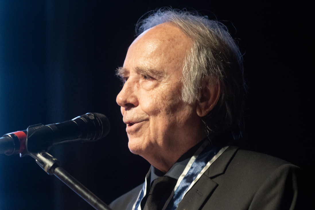 imagen "Para siempre": Joan Manuel Serrat ya es Doctor Honoris Causa de la UNCUYO