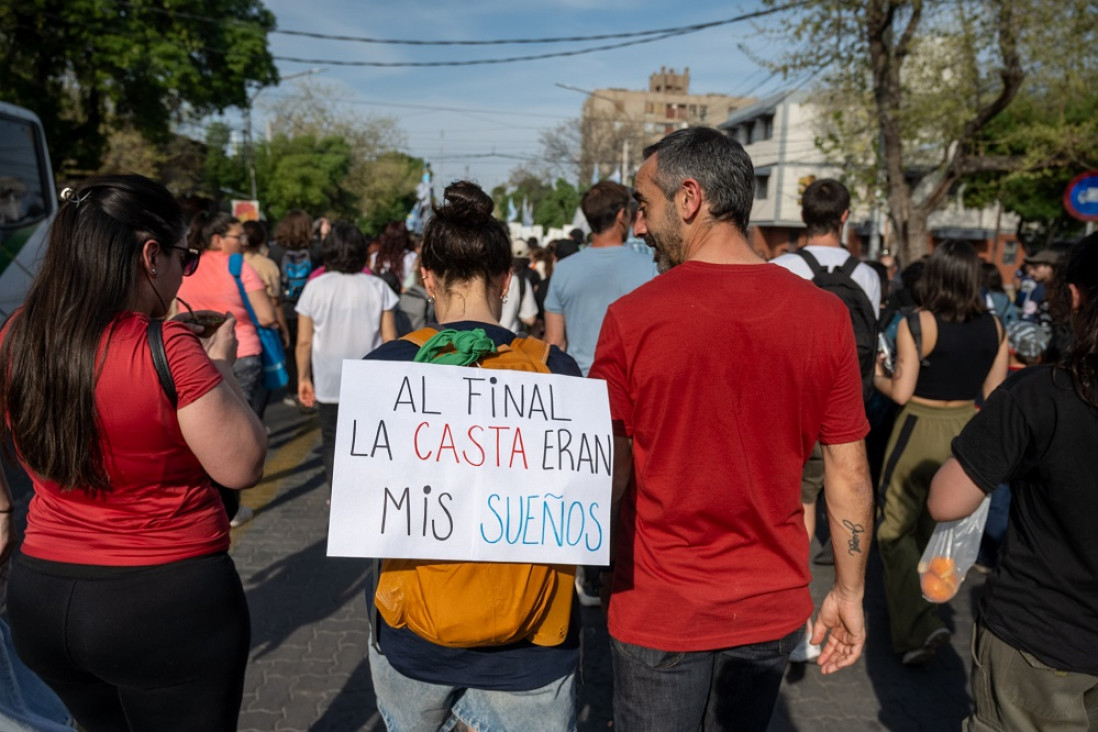 imagen Mensajes por lo alto: las fotos de la tercera marcha universitaria