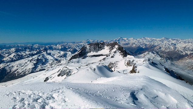 imagen Con imágenes satelitales relevan a diario la cantidad de nieve que hay en la cordillera