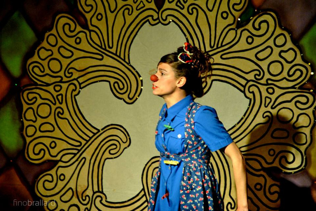 imagen Maternal como la Pacha, vívido como el teatro