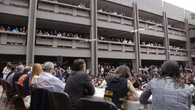 imagen Quieren llegar al Congreso, pero antes pasan por el CUC: estudiantes harán un nuevo debate entre aspirantes