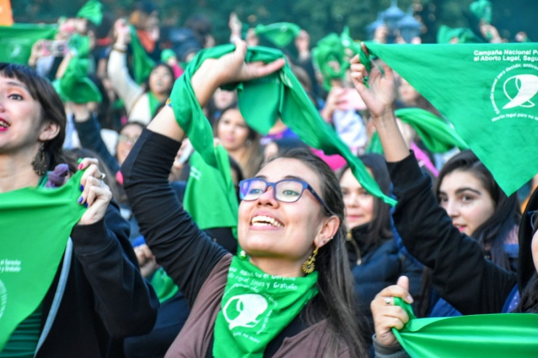 imagen Mendoza se sumó al "pañuelazo verde" para defender la IVE