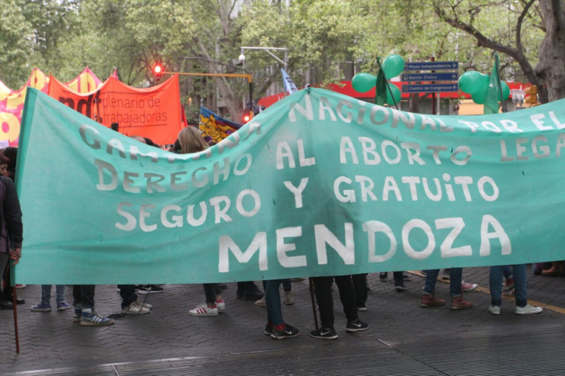 imagen Marcha en Mendoza a favor del aborto libre, seguro y gratuito
