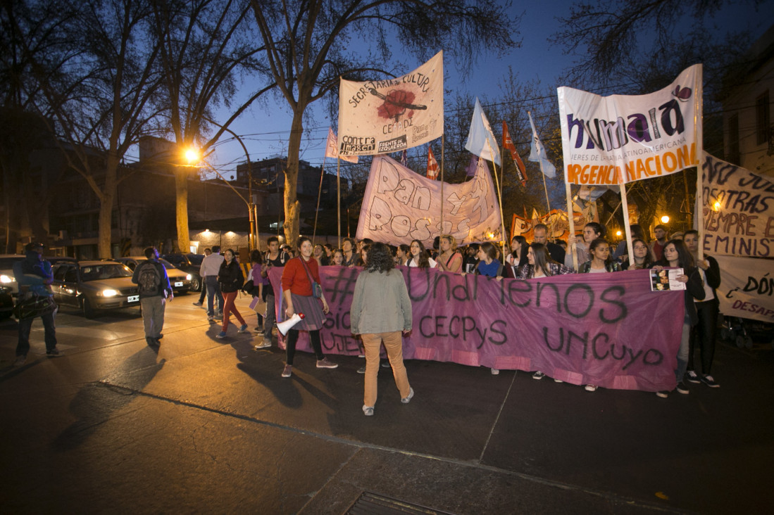 imagen Una estudiante universitaria respondió a las acusaciones del gobernador