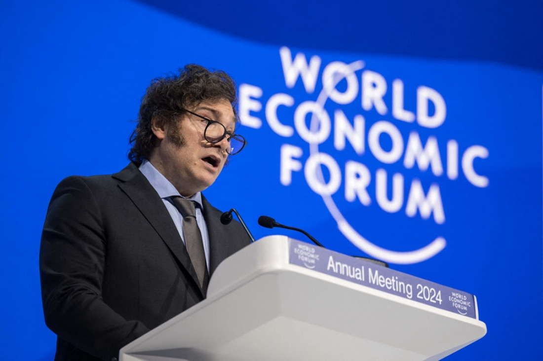 imagen Milei emprende el retorno al país desde Davos tras participar en el Foro Económico Mundial