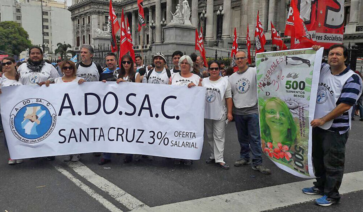 imagen Sin clases en Santa Cruz, los docentes vuelven a negociar en Buenos Aires