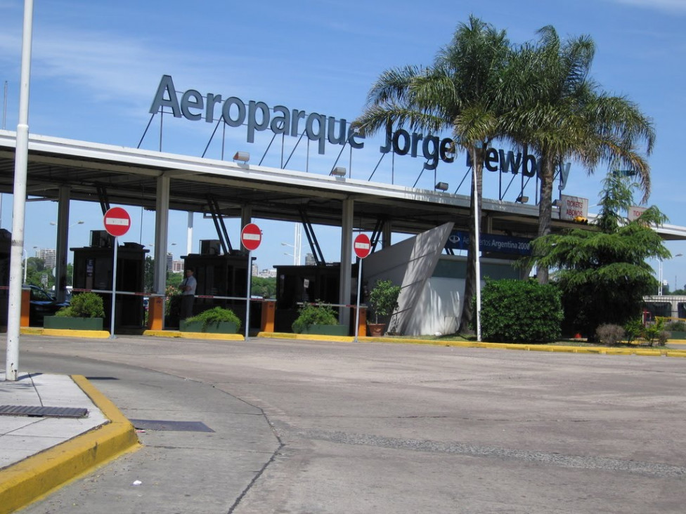 imagen Aeroparque: los controladores aéreos levantaron la asamblea 