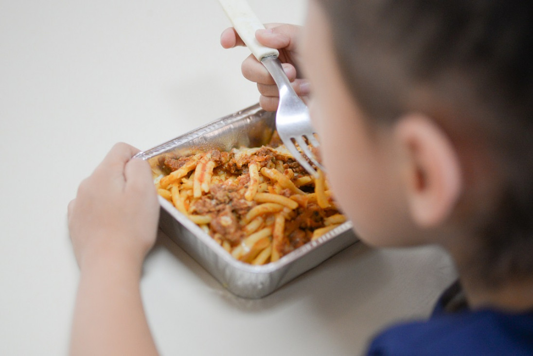 imagen En Argentina, más de un millón de niñas, niños y adolescentes se saltean una comida al día