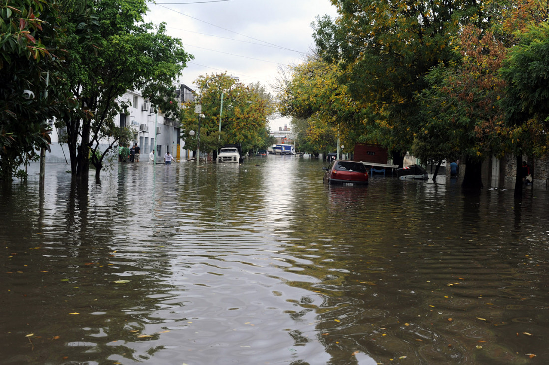 imagen Desde la oposición cargan contra Scioli por las inundaciones en la Provincia