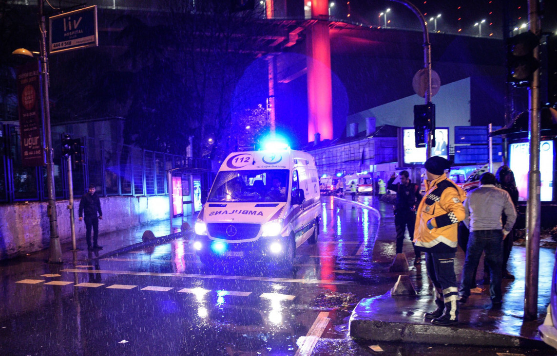 imagen No descartan más de un tirador en el ataque al boliche de Estambul