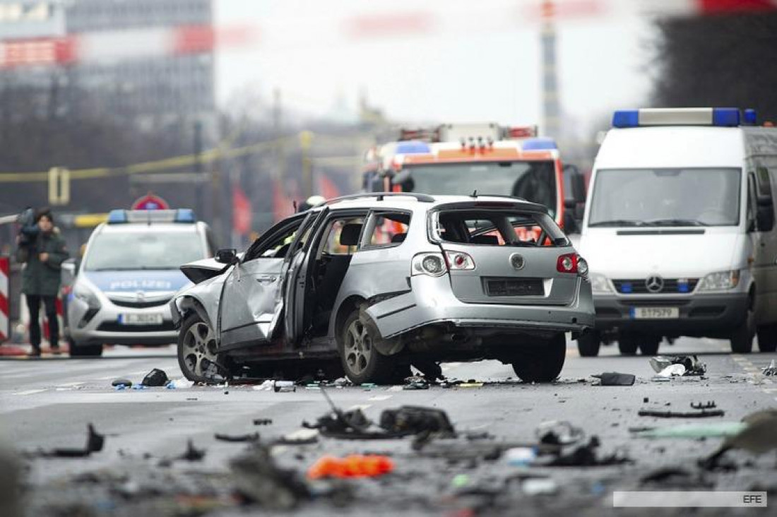 imagen Explotó un auto-bomba en Berlín