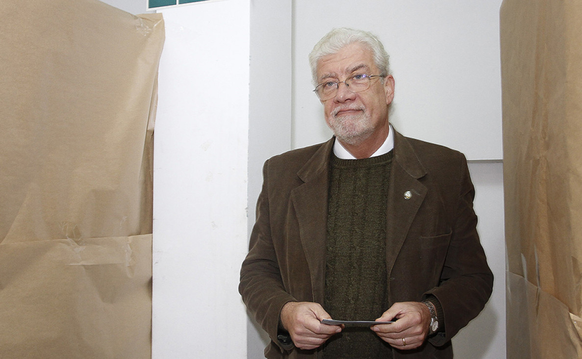 imagen El rector saliente: Somoza pidió que se capitalice lo hecho