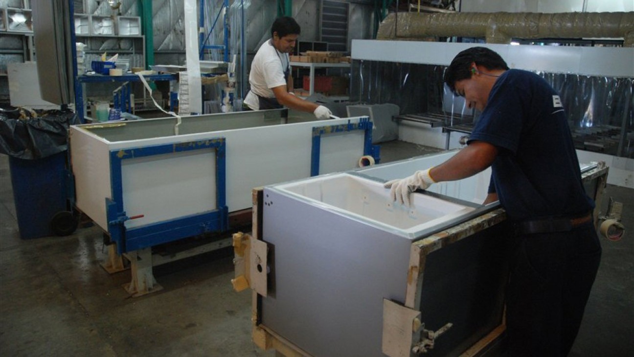 imagen Por las importaciones, Heladeras Bambi suspende a sus 600 trabajadores
