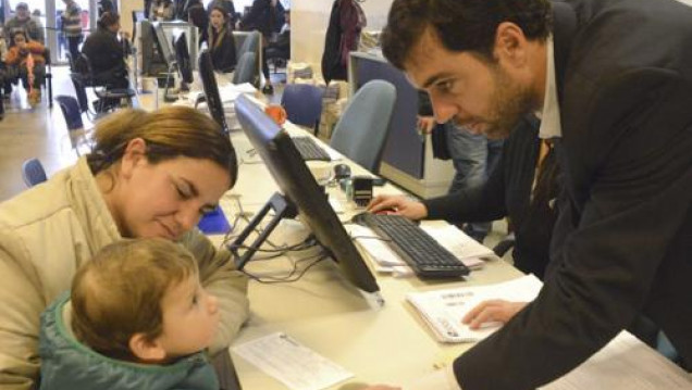 imagen Darán créditos por decreto a beneficiarios de AUH y pensiones