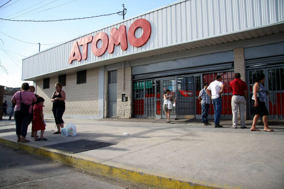 imagen En qué comercios se puede extraer efectivo sin pasar por un cajero automático