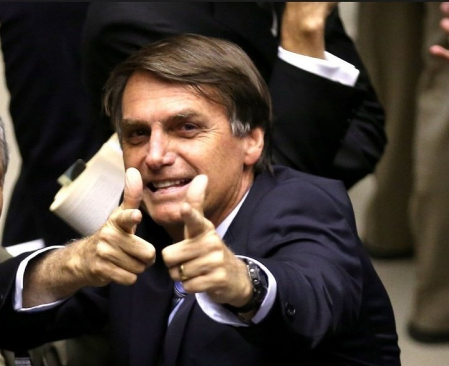 imagen Elecciones en Brasil: el ultraderechista Bolsonaro crece en las encuestas