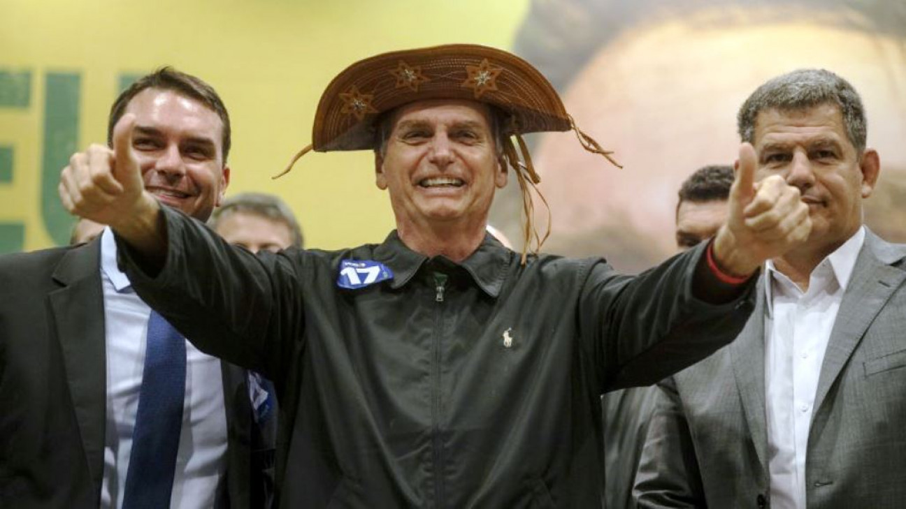 imagen Bolsonaro: "Un saludo a Macri, que terminó con la Dilma Kirchner"