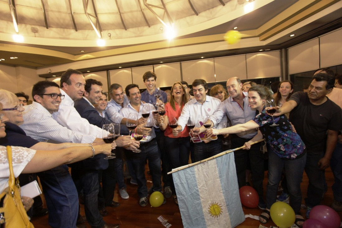 imagen El primer brindis en el búnker de Cambiemos