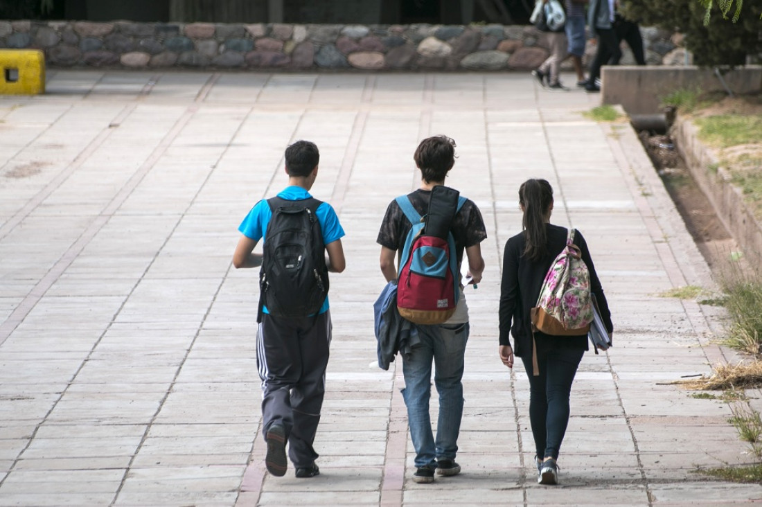 imagen Comienzan las inscripciones para estudiar carreras de la UNCUYO en 2025