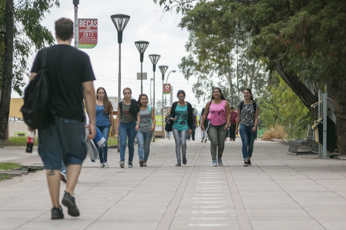 imagen Perfil de jóvenes estudiantes: revalorizan el tiempo y tienen un plan de futuro más acotado
