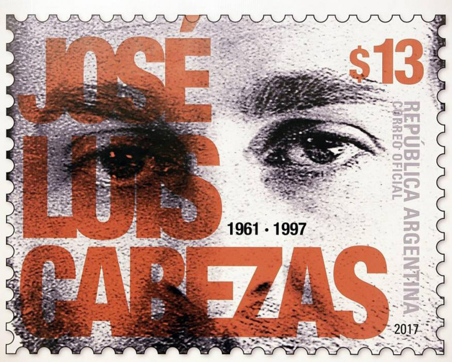imagen Homenaje a Cabezas: su rostro reflejado en un sello postal