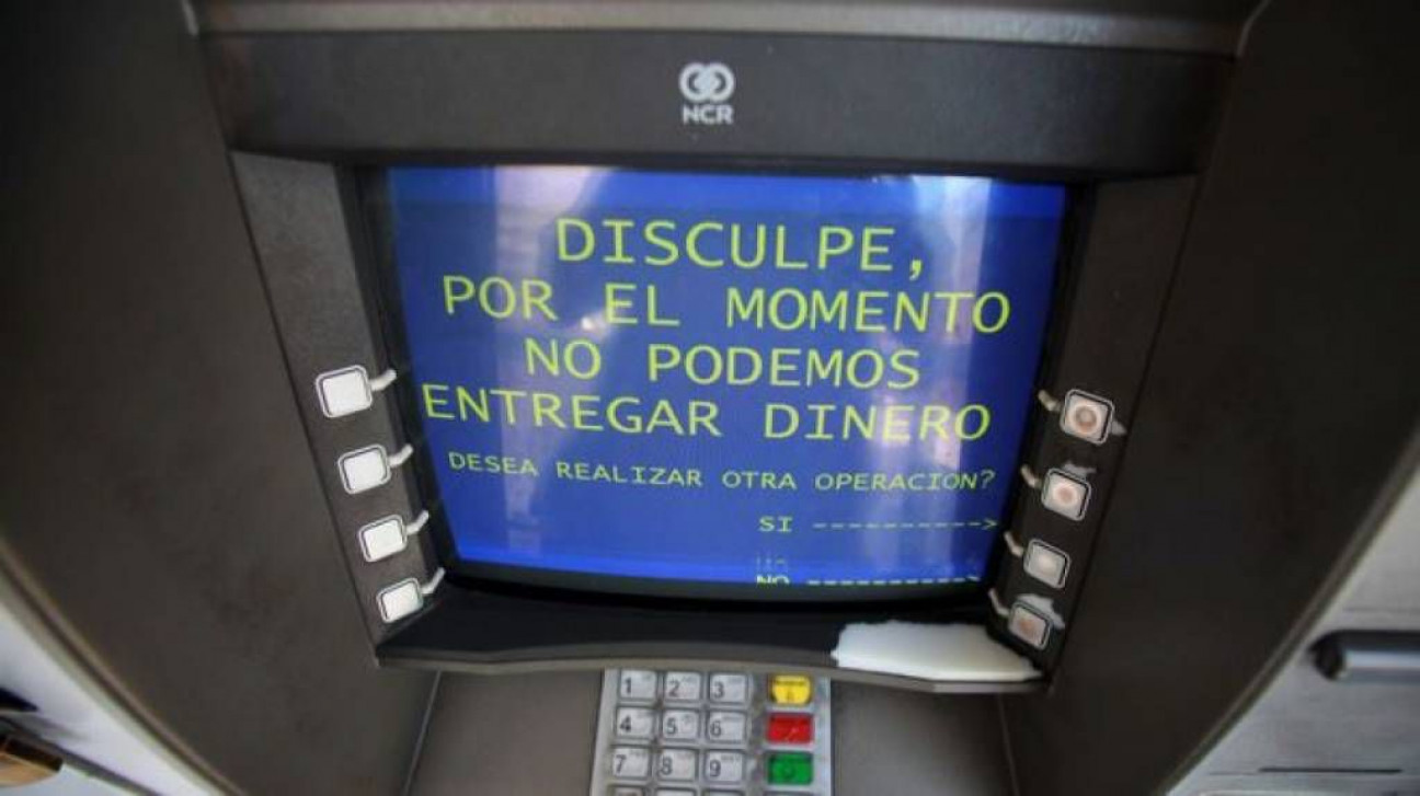 imagen Por el paro bancario, aconsejan sacar dinero de los supermercados
