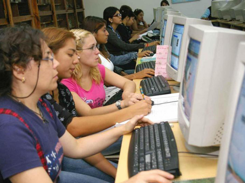imagen Media sanción a la regulación del trabajo en Call centers