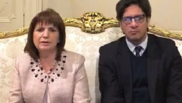 imagen Maldonado: Bullrich defendió a la Gendarmería vía Facebook