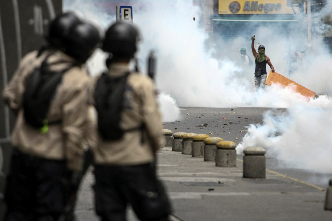 imagen Saqueos, tiroteos y diez muertos en Caracas