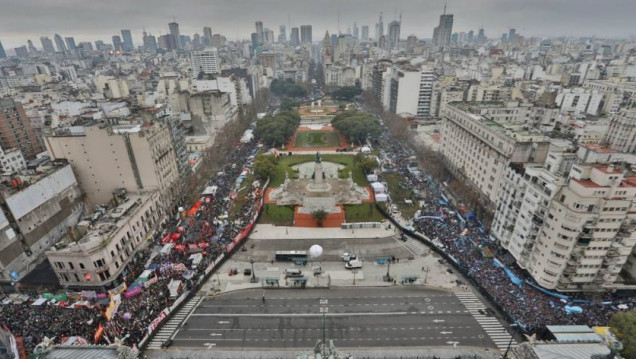 imagen Videos: la conquista de las calles en verde y celeste
