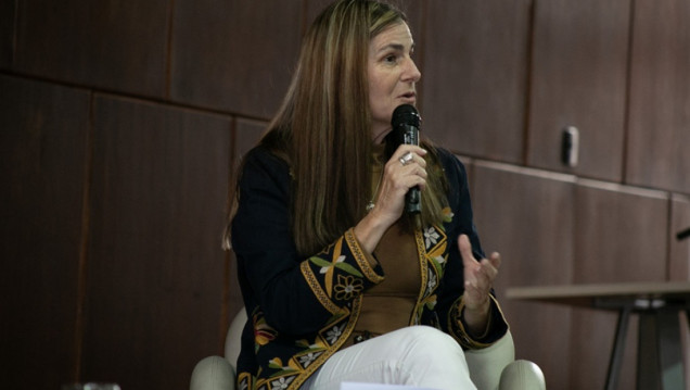 imagen Tecnología digital y educación: "Tenemos una tendencia a dejar de pensar por nosotros mismos"