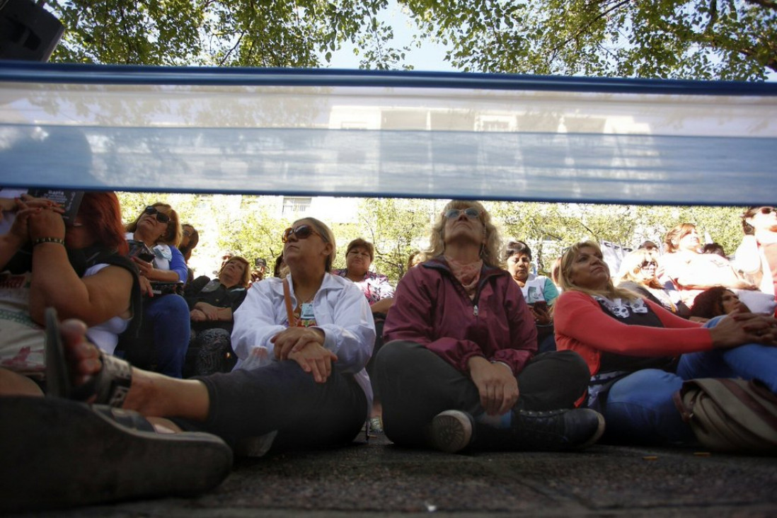 imagen Después del decreto, los gremios evalúan un paro general